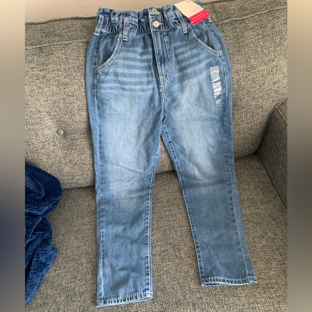 High rise mom jean